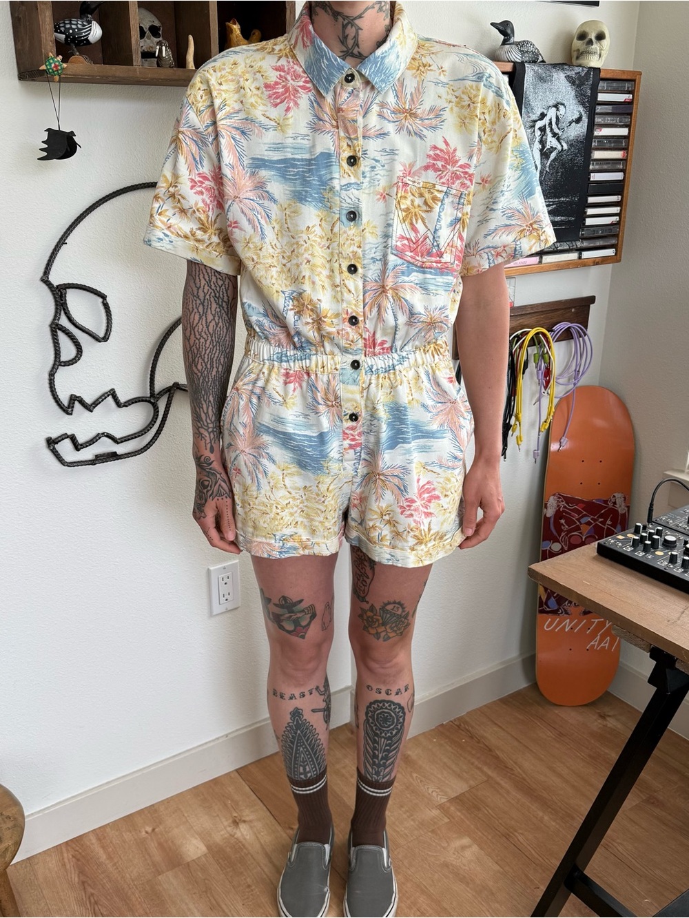 Billabong Tropical Print Short Sleeve Romper in Pastel Yellow, Blue & Pink sz L